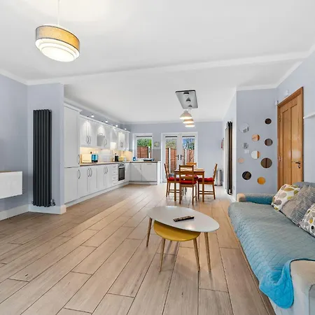 펜션 Contractor Housing - Sleeps 5 레익슬립
