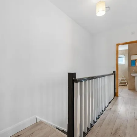 Contractor Housing - Sleeps 5 Feriehus *