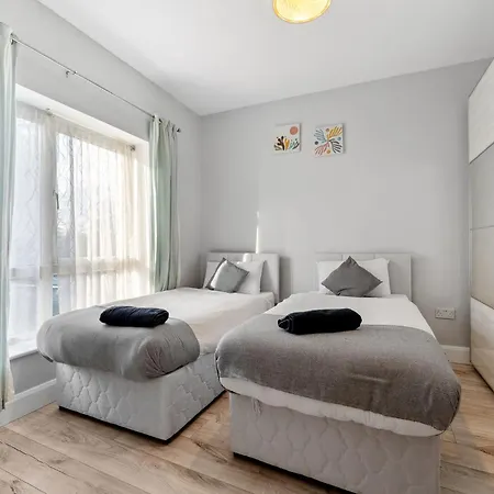 Feriehus Contractor Housing - Sleeps 5 Leixlip