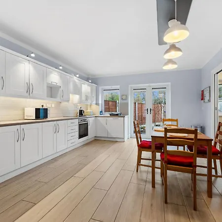 펜션 Contractor Housing - Sleeps 5 레익슬립